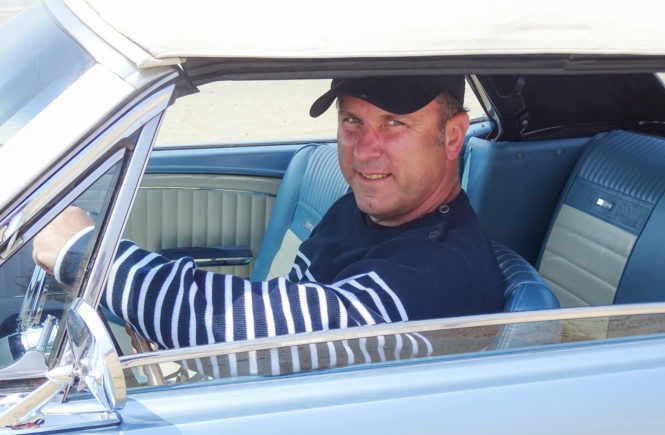 Damien et son cab’ 65 d’Auto Moto