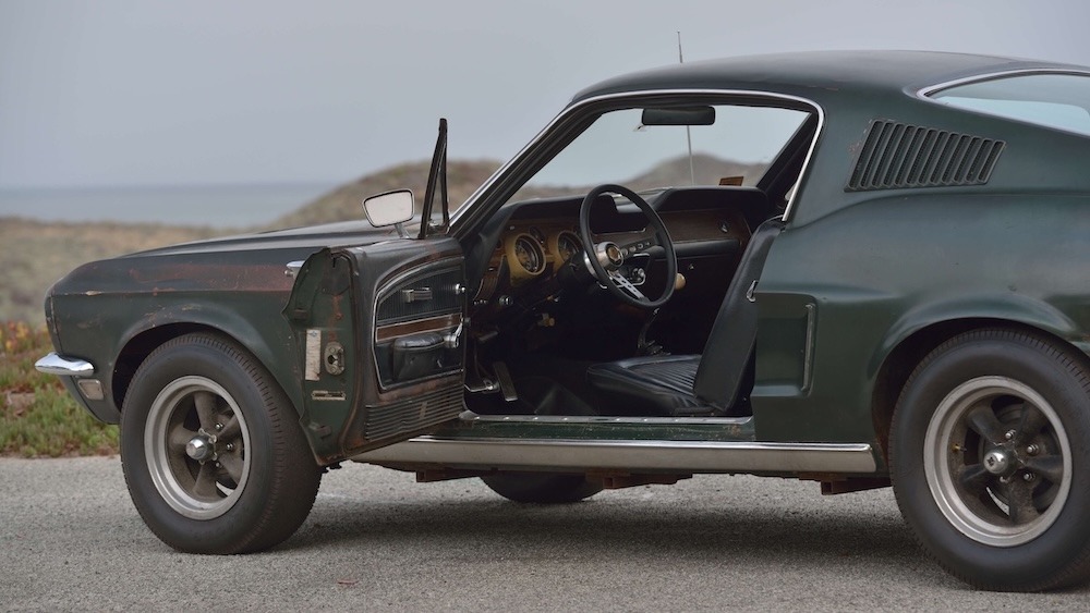 Photo présentant la Mustang Bullitt 559 pour sa mise aux enchères à Kissimmee en 2020. La Mustang avait disparu des radars pendant plusieurs décennies avant d'être finalement révélé au public. Et aujourd'hui, elle est de nouveau cachée chez un mystérieux acquéreur. Retour à la case départ ? Courtesy of Mecum Auctions, Inc.
