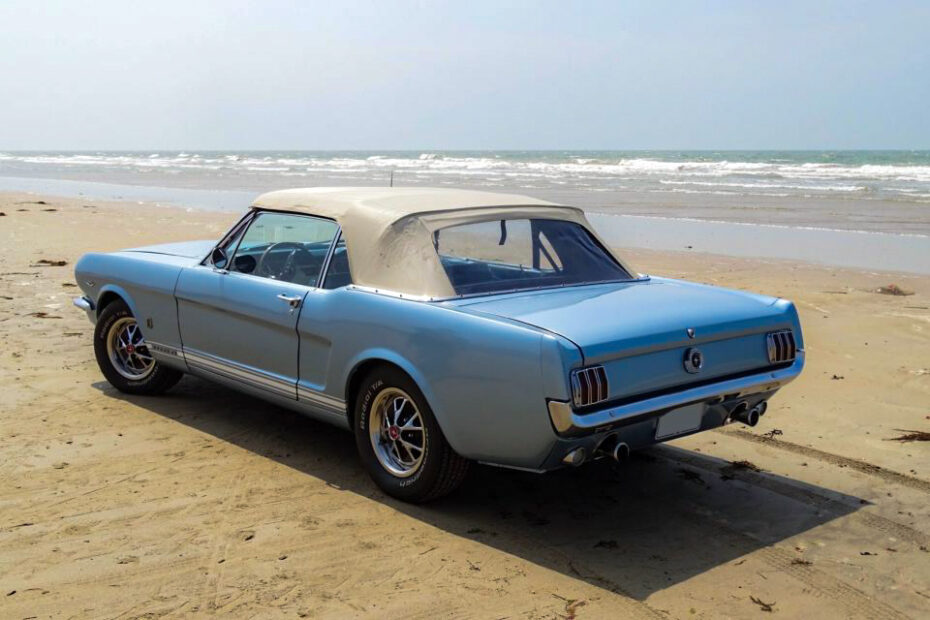 Mustang cabriolet 1965 de Damien gagnée sur TF1