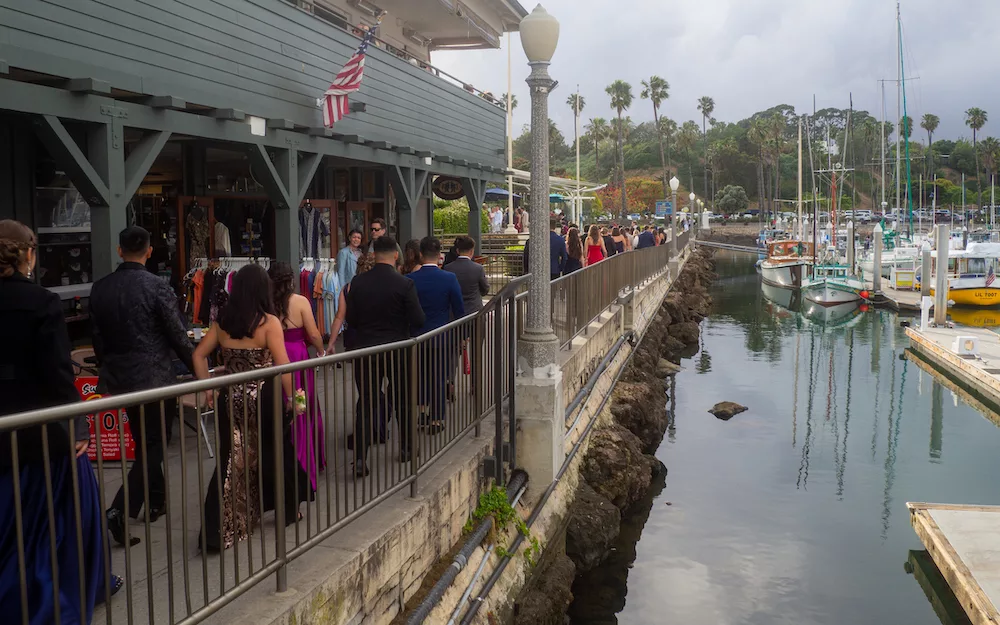 Graduates arrive in Santa Barbara!