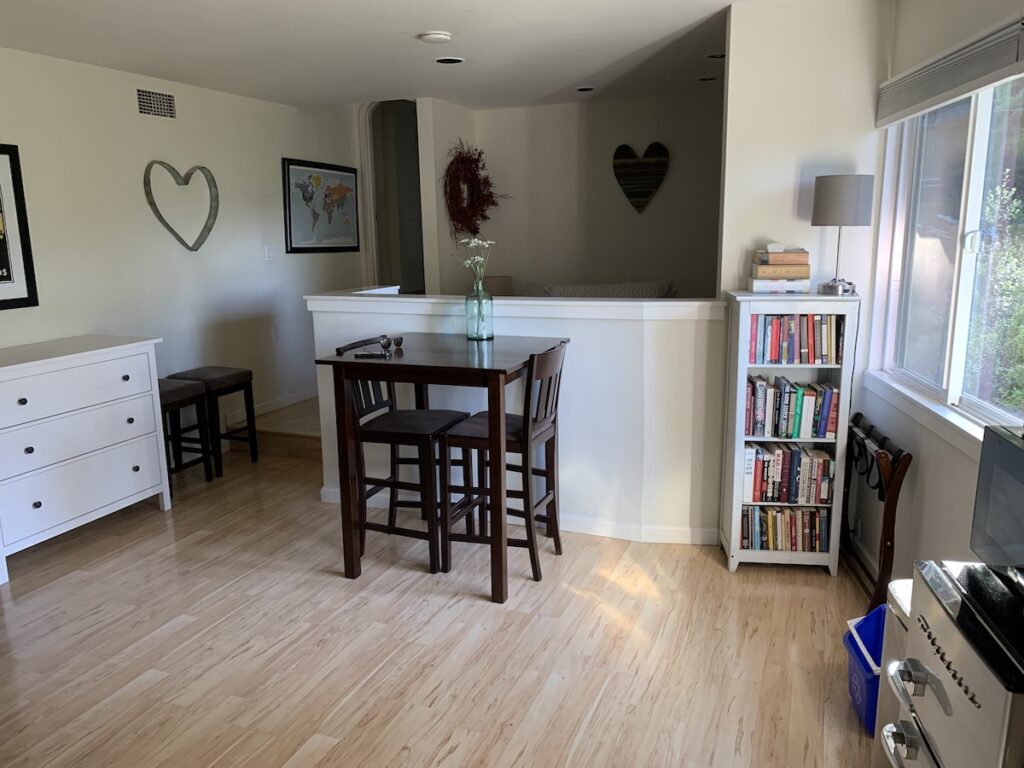 Notre airBnB dans les hauteurs de Mill Valley. Pas évident de circuler dans les petites ruelles escarpées pour y accéder avec notre monstre de SUV...