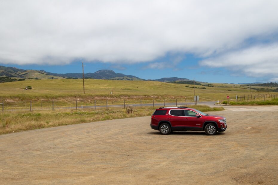 La Pacific Coast Highway réserve de nombreux Vista Points pour admirer des panoramas à couper le souffle, comme ici entre San Simeon et Morro Bay.