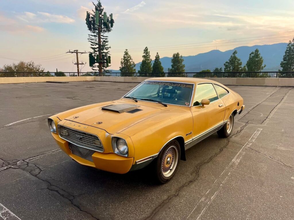 Le nouveau tablier rend la Mustang plus agressive et correspond davantage au look que souhaitait Jérémy.