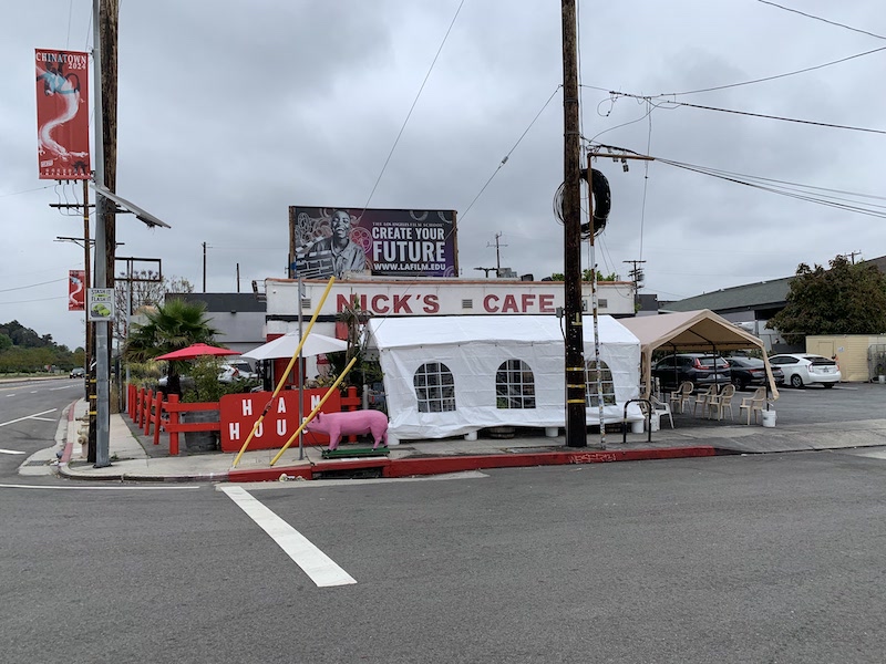 Le mythique Nick’s Café à Downtown Los Angeles, une adresse authentique où nous aimons toujours commencer nos journées quand on est dans le coin.
