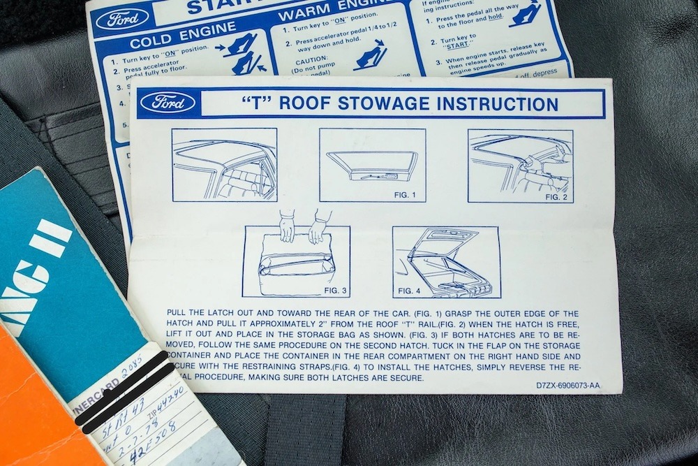 La notice d'utilisation du système de détachement des panneaux du t-roof.