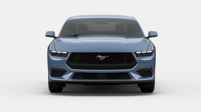 Une Ford Mustang 4 portes à venir ? Ce ne serait pas la première fois qu'on en parle...