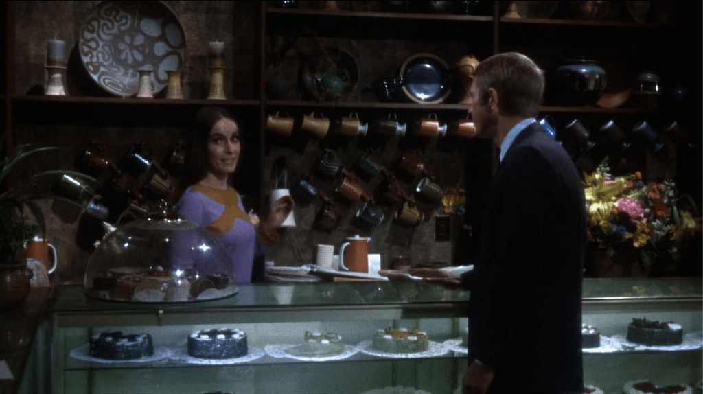 L'intérieur du Coffee Cantata vu dans Bullitt.